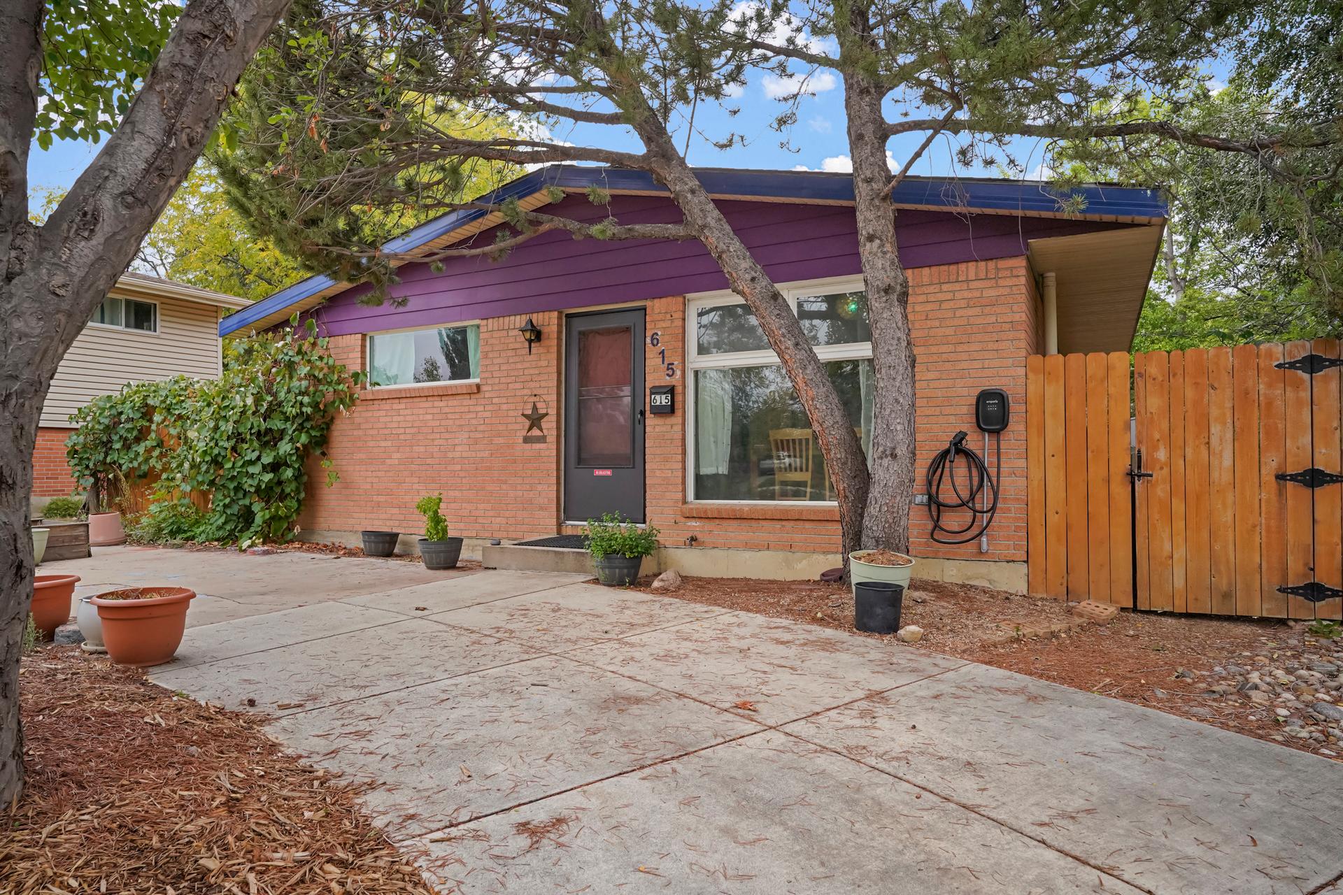 Home in South Boulder: 3 BR/1.5 BA quiet, walkable neighborhood on bus lines