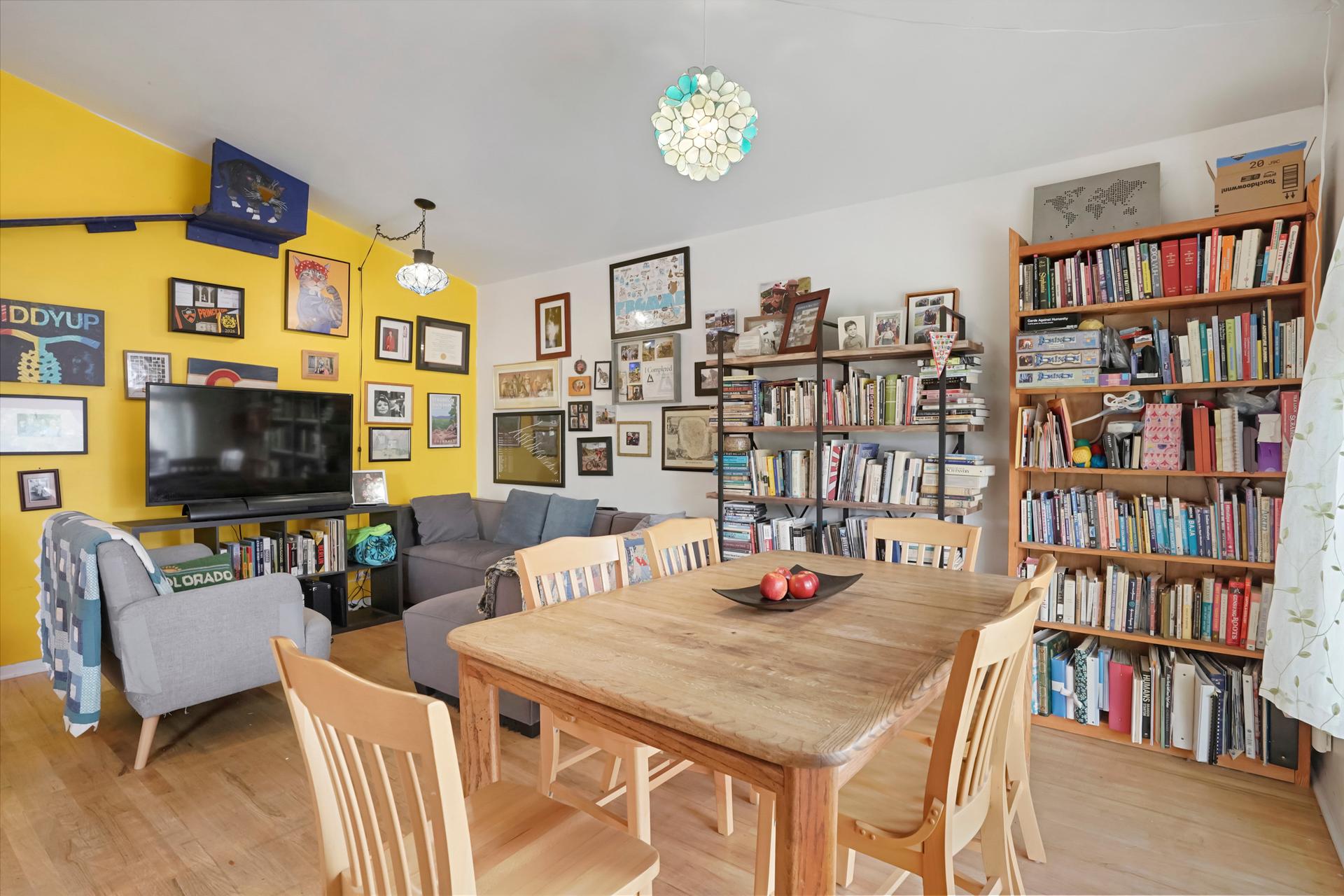 Home in South Boulder: 3 BR/1.5 BA quiet, walkable neighborhood on bus lines  — photo 3