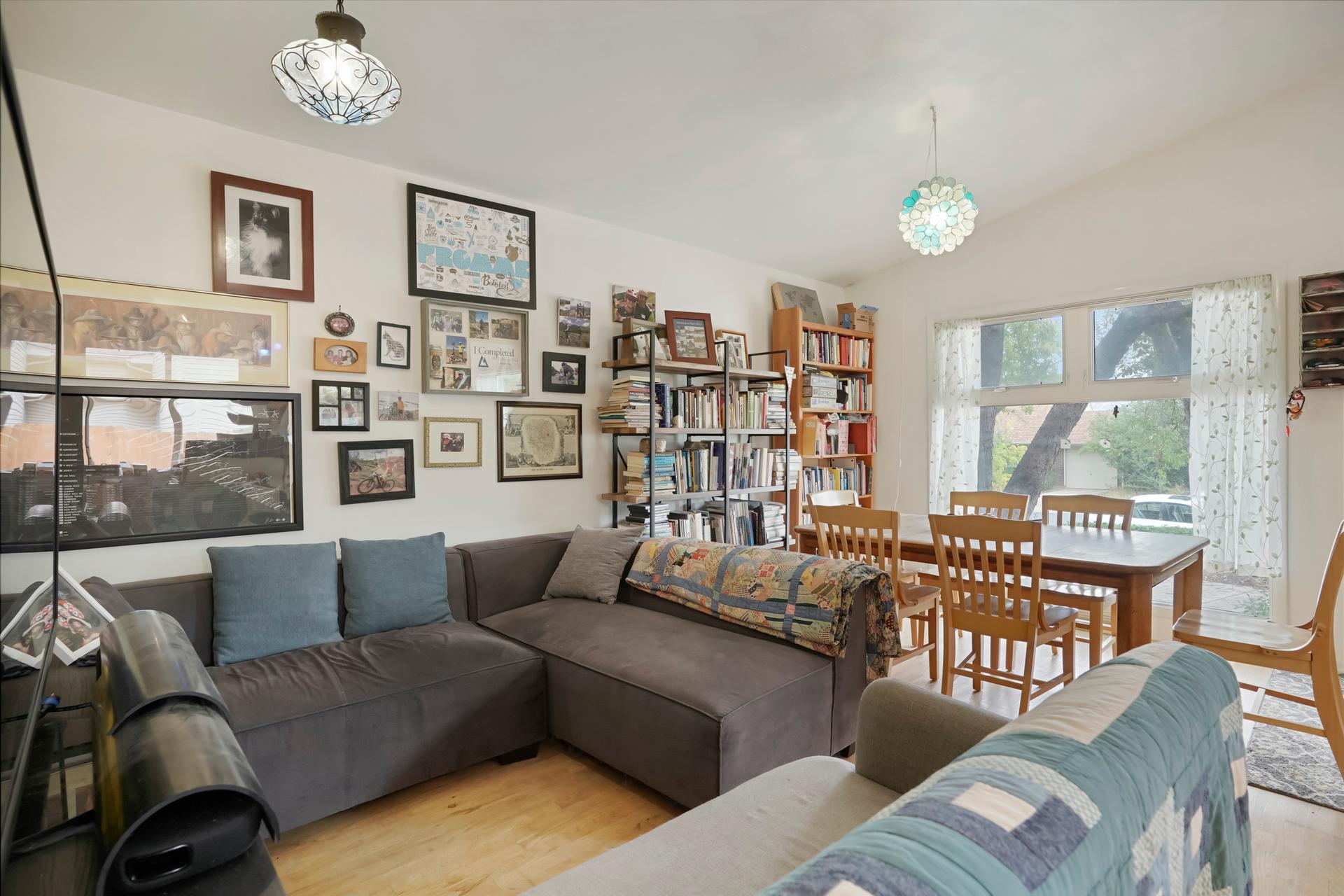 Home in South Boulder: 3 BR/1.5 BA quiet, walkable neighborhood on bus lines  — photo 5