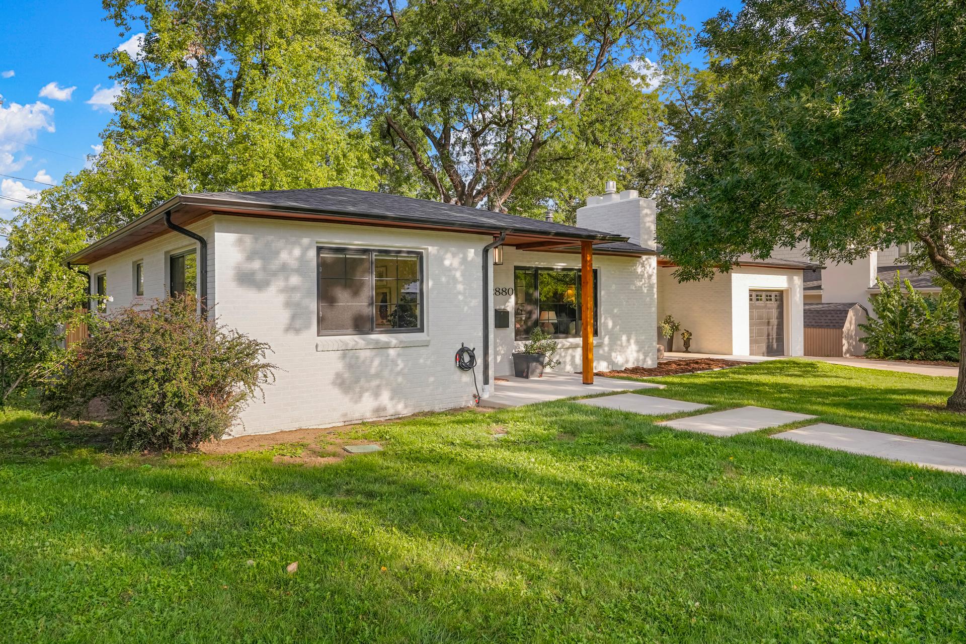 Charming Modern Cottage near Downtown & Sundance  — photo 3