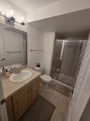 Bedroom 3 en suite bathroom
