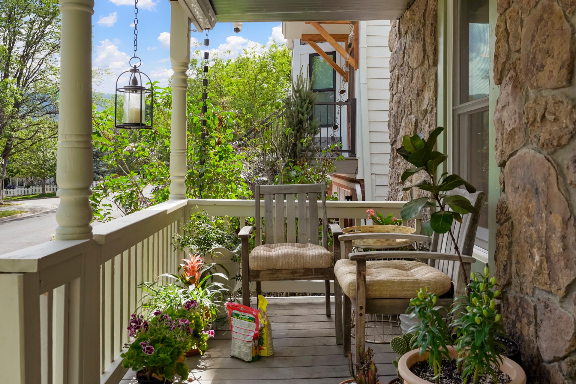1915 Victorian gem — walkable to Pearl Street — Mountain Views — photo 2