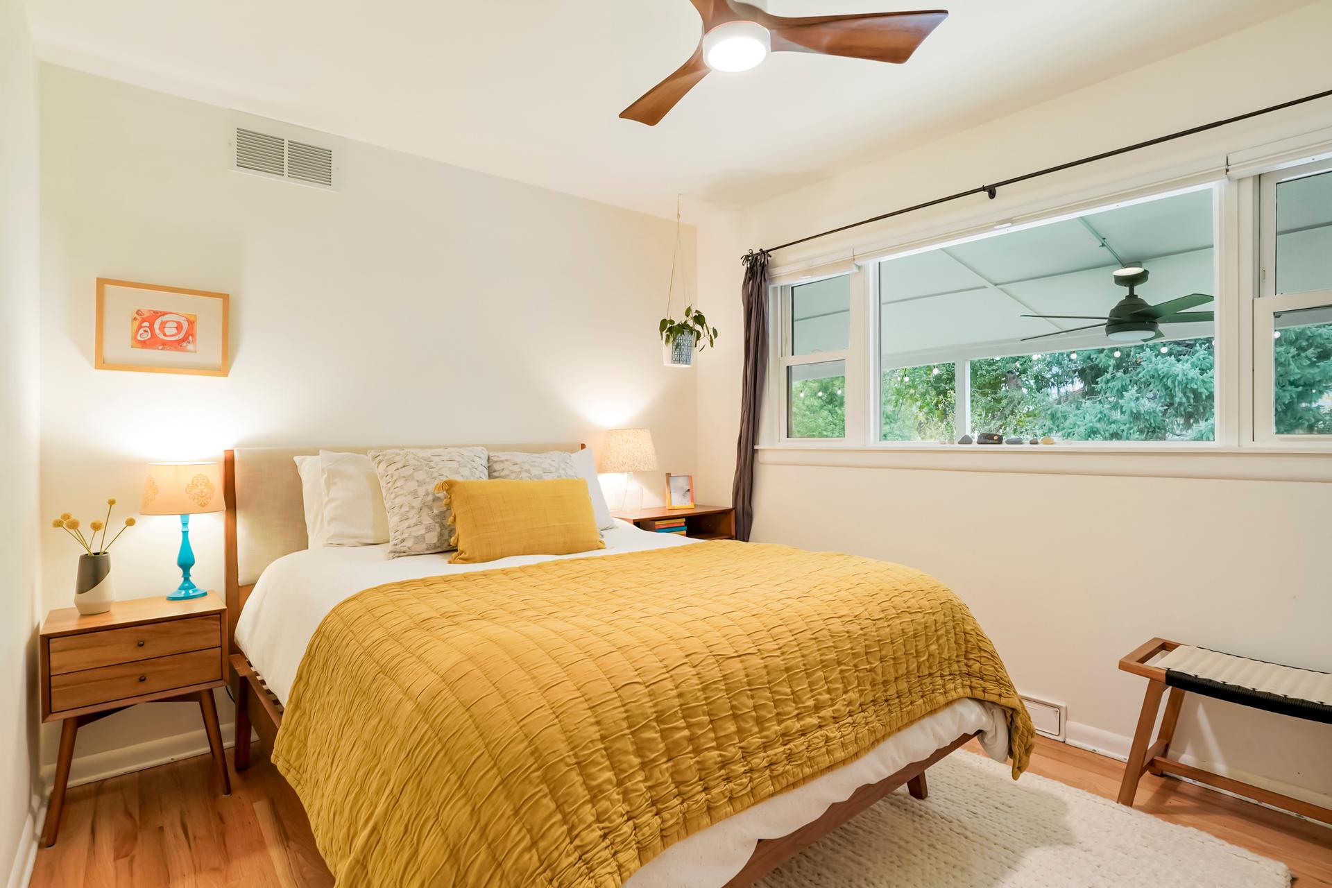 Sleep, Work, and Relax - Private Boulder Ranch Home