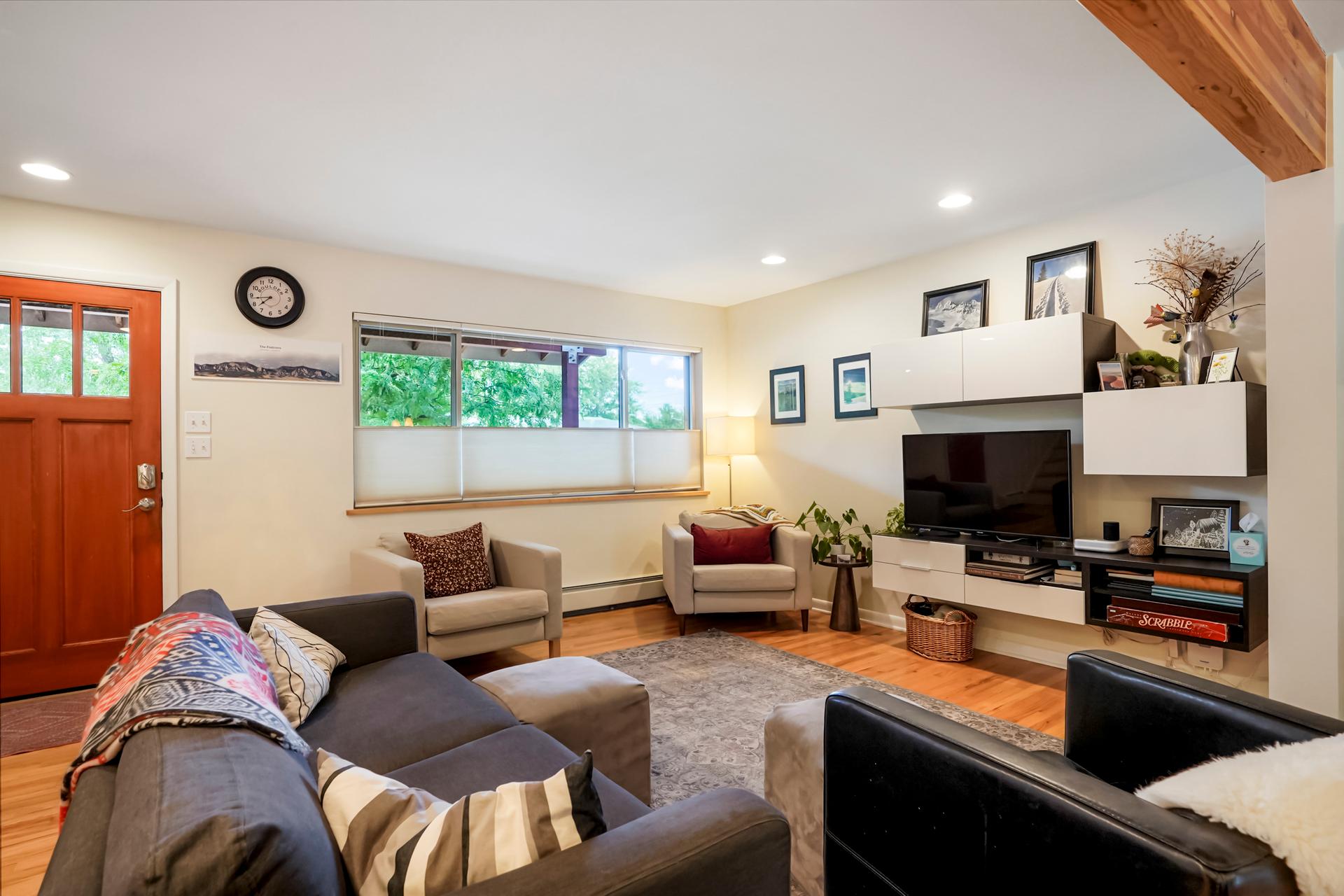 Renovated Upscale South Boulder Retreat — photo 5